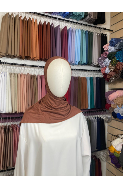 Hijab prêt à enfiler marron terre cuite