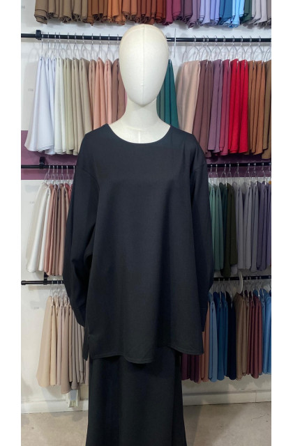 ensemble jupe pull noir classique