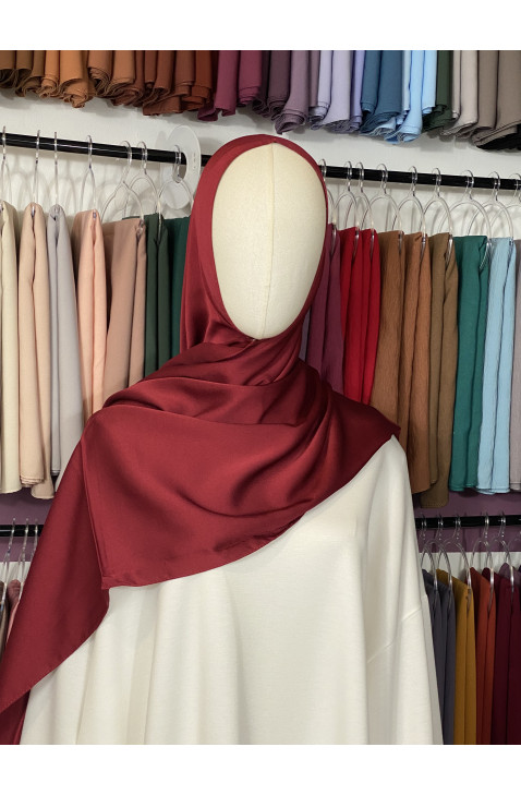 hijab satiné premium rouge cramoisi