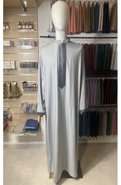 Qamis zip col motif versace avec pantalon gris